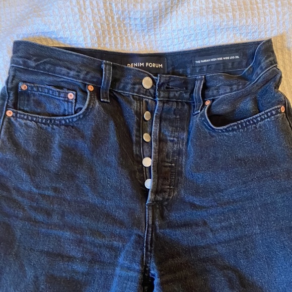 Aritzia Denim Forum Farrah Jeans (28W/28L) - Picture 3 of 7